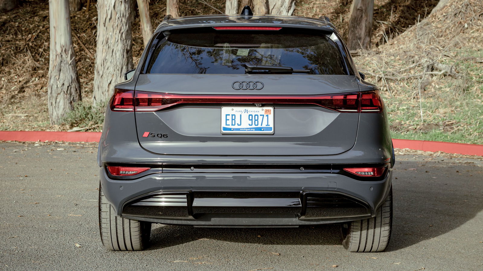 Audi SQ6 e-tron