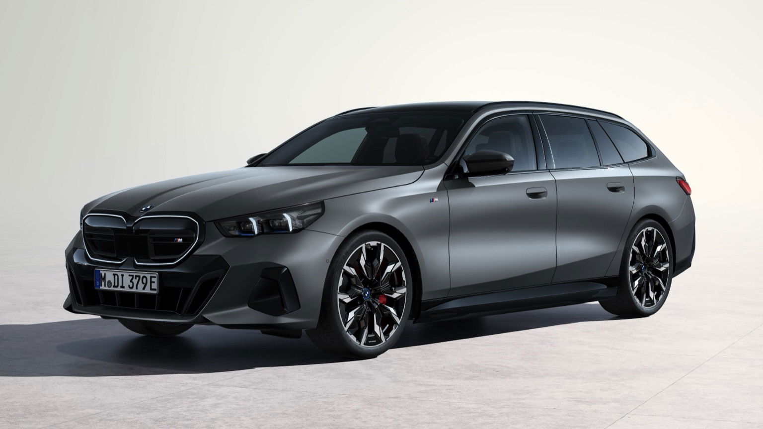 BMW i5 M60 xDrive Touring (MY25)