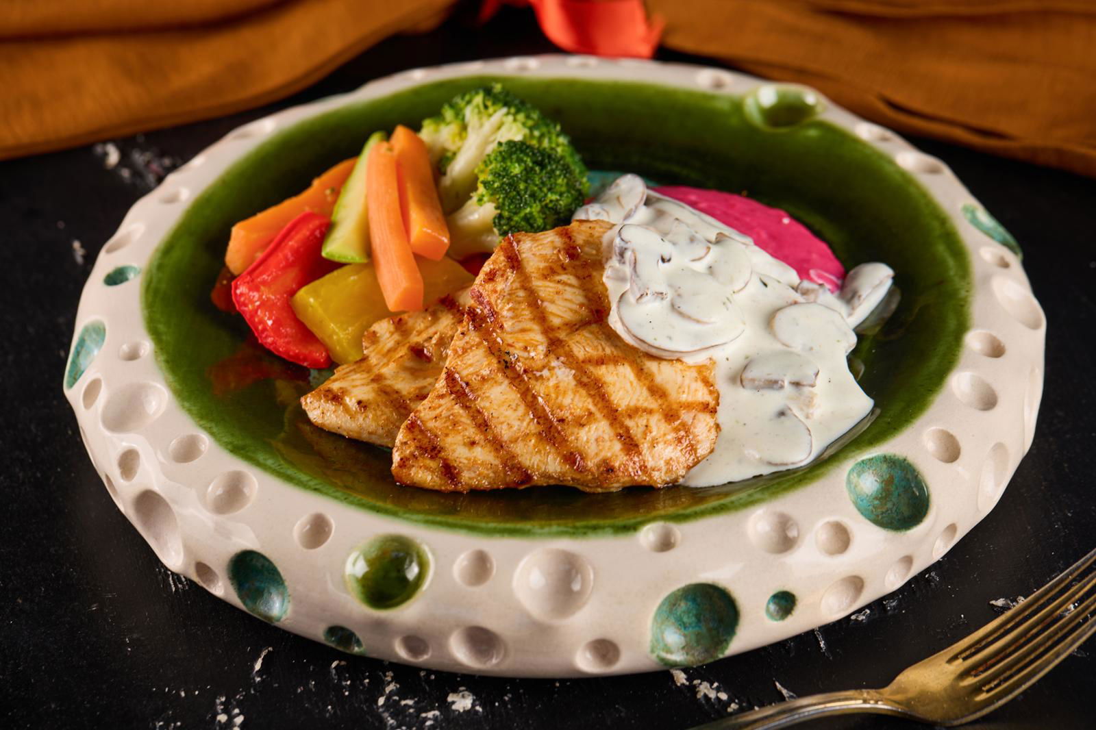 Kremalı Mantarlı Körpe Piliç