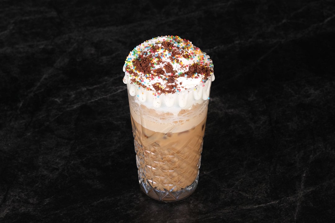 Buzlu Beyaz Çikolatalı Mocha