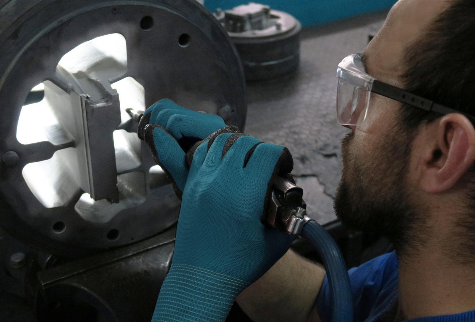 Machining of an aluminum extrusion die in the Kenan Metal tool shop