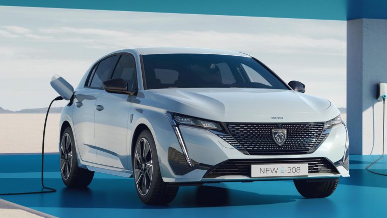Peugeot e-308