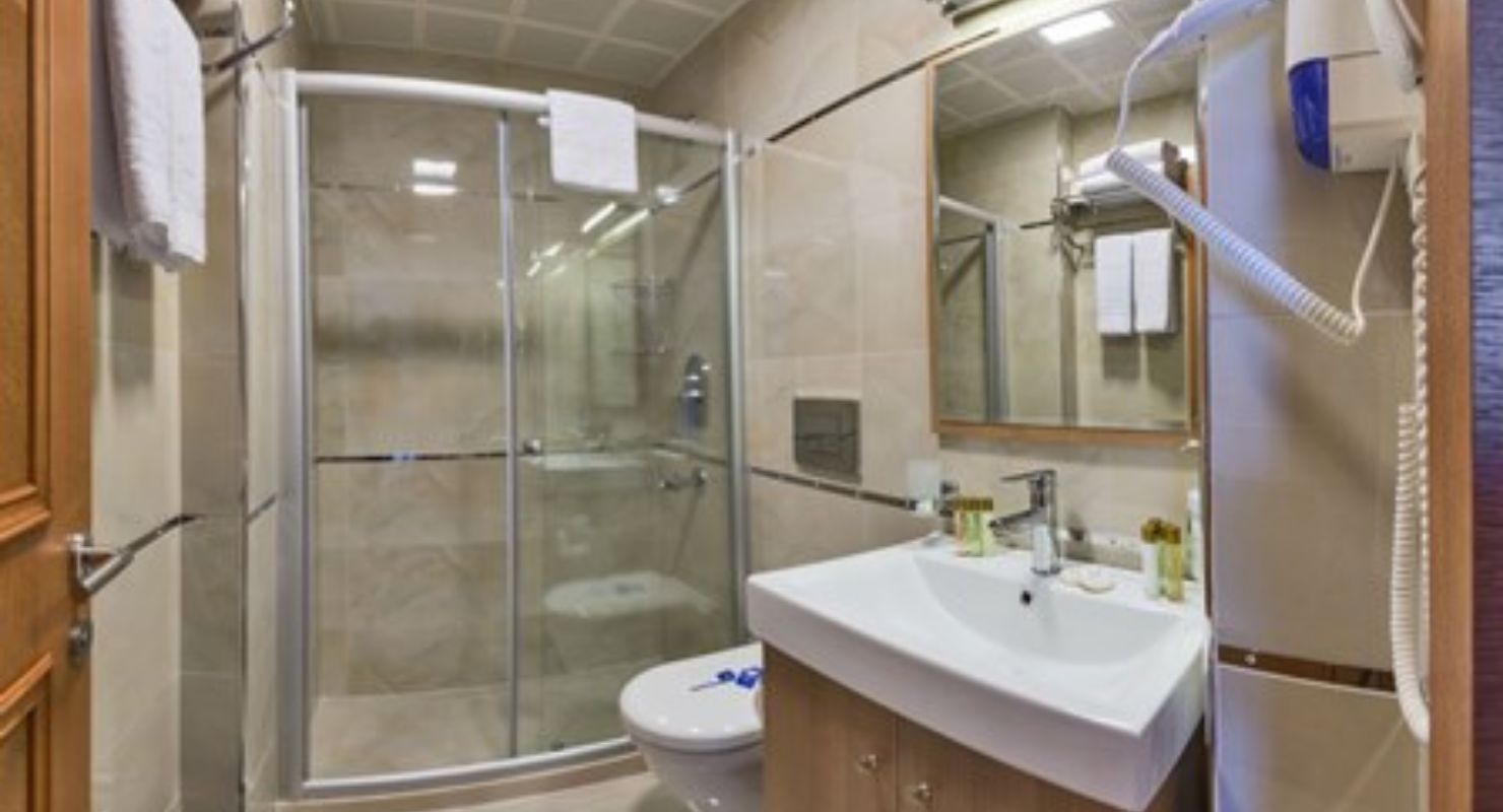 Executive Suite with Sea View Balcony