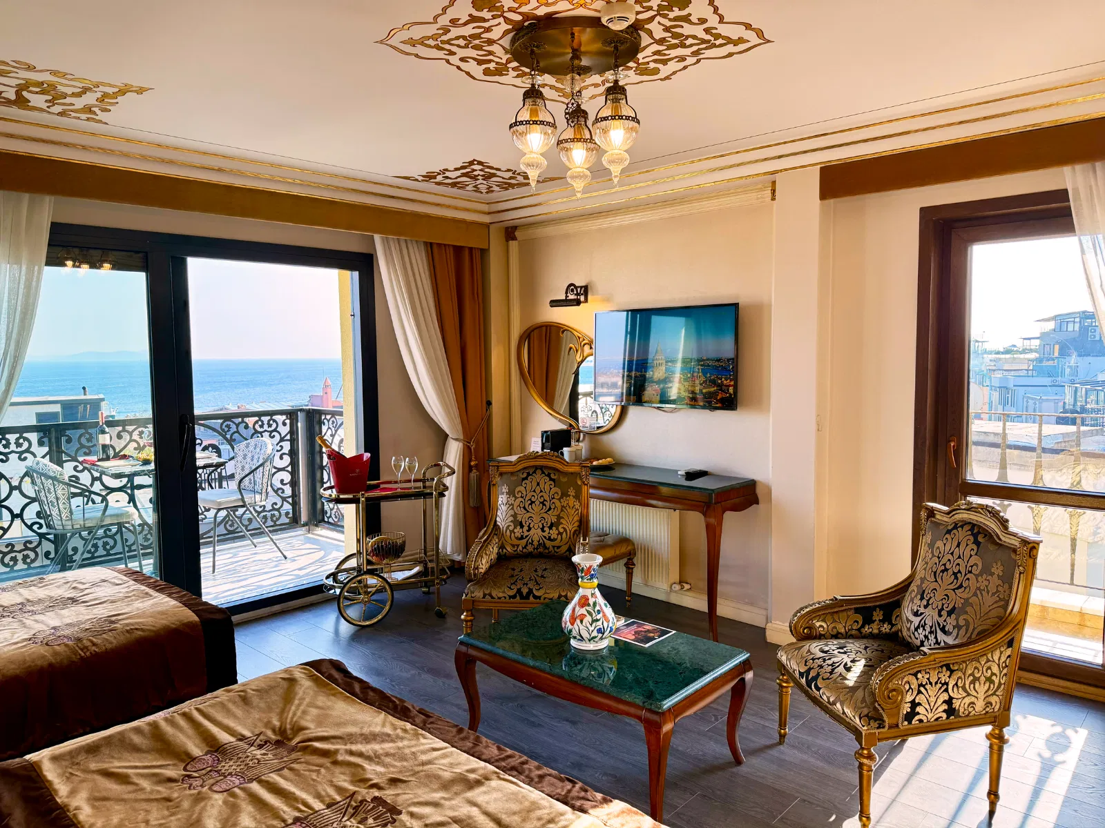 Executive Suite with Sea View Balcony