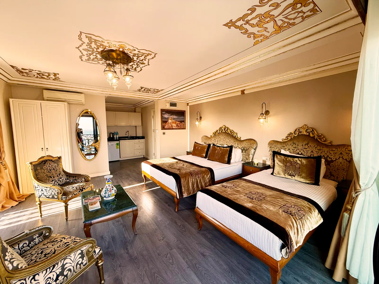 Executive Suite with Sea View Balcony