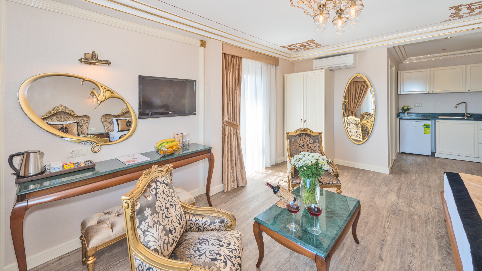 Special Moments Package – Birthdays & Honeymoons