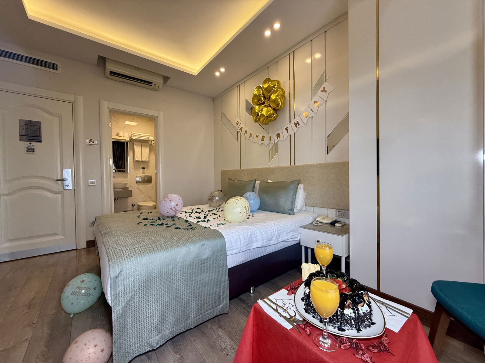 Special Moments Package – Birthdays & Honeymoons