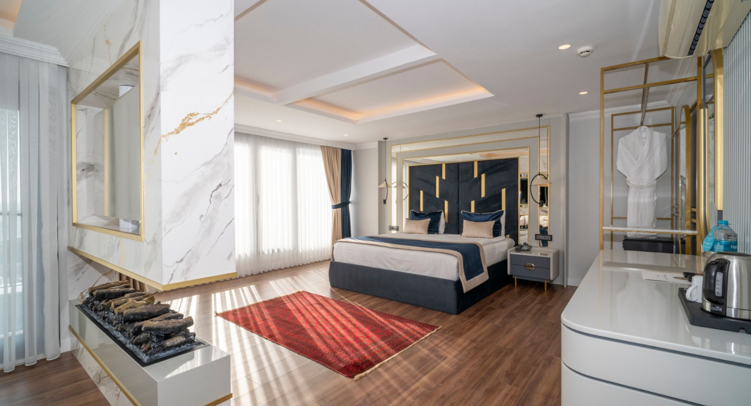 King Penthouse Suite Room wih Sea View