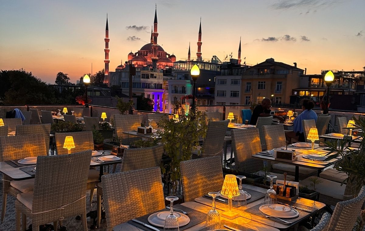 Queb Rooftop Restaurant