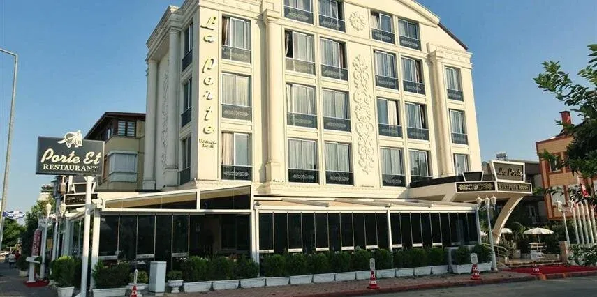 La Porte Boutique Hotel