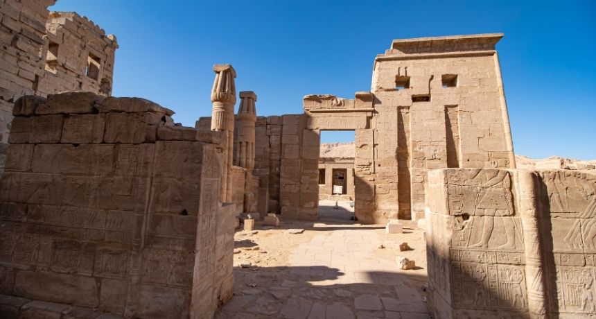 medinet habu luksor luxor egypt mısır
