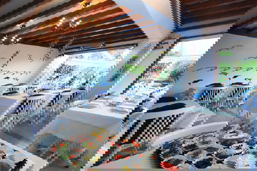 Memedof Fish Restaurant