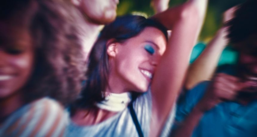 rhythm music konser girl